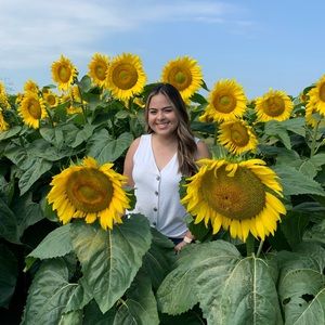 Meet your Posher, Rocio